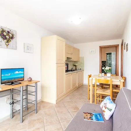 Apartment Ground Floor With Swimming Pool Trinita d'Agultu e Vignola